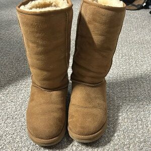 Ugg Tall boots chestnut size 6
